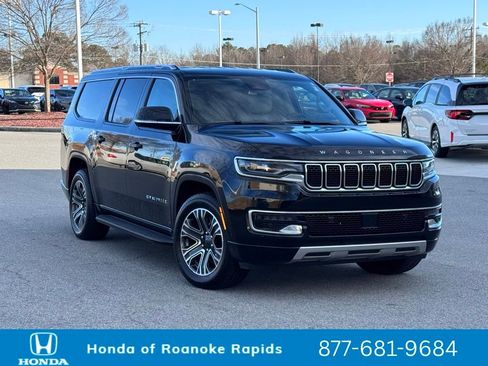 Used 2024 Jeep Wagoneer L Series II w/ Flexible Seating Group image 45