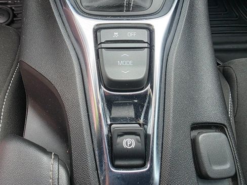 Used 2021 Chevrolet Camaro LT image 26