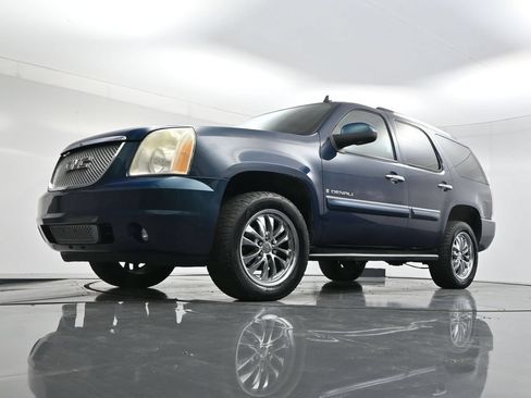 Used 2007 GMC Yukon Denali AWD/4WD image 42