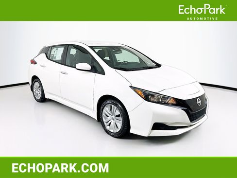 Used 2023 Nissan Leaf S image 1