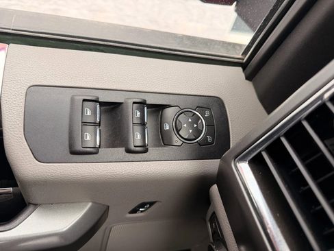 Used 2016 Ford F150 XLT w/ Equipment Group 302A Luxury image 14