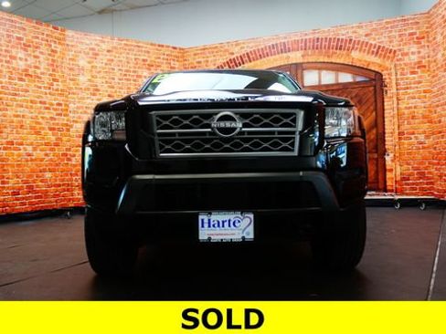 Certified 2022 Nissan Frontier SV AWD/4WD image 2
