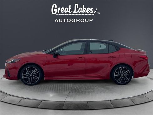 Used 2025 Toyota Camry XSE image 2