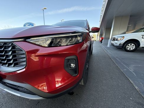 New 2025 Ford Escape SE w/ Class II Trailer Tow Package image 4