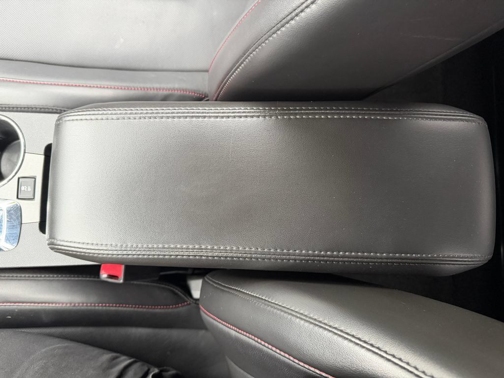 Used 2017 Chevrolet Equinox Premier FWD image 28
