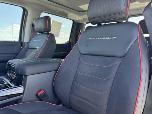New 2026 Ford F250 Lariat w/ Black Appearance Package AWD/4WD image 12