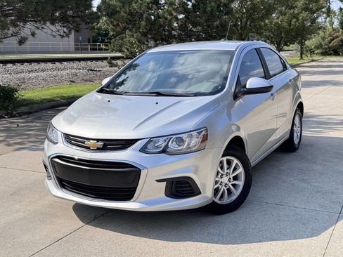 Used 2020 Chevrolet Sonic LT image 1