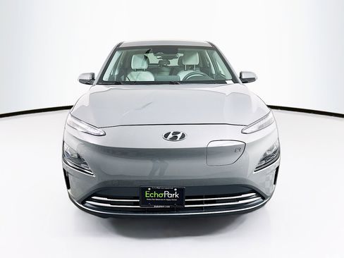 Used 2023 Hyundai Kona SE w/ Cargo Package image 2