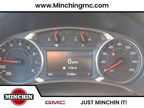 Used 2024 GMC Terrain SLT w/ Tech Package image 11