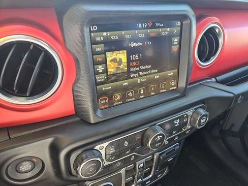Used 2021 Jeep Wrangler Unlimited Rubicon AWD/4WD image 18