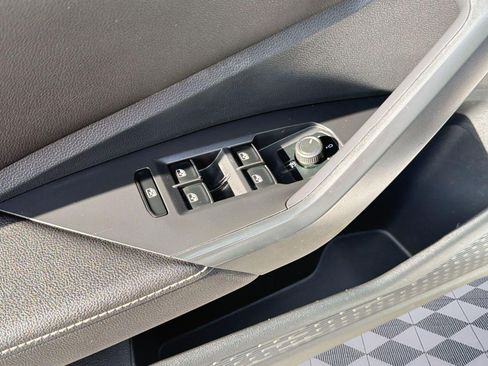 Certified 2024 Volkswagen Jetta SE FWD image 12