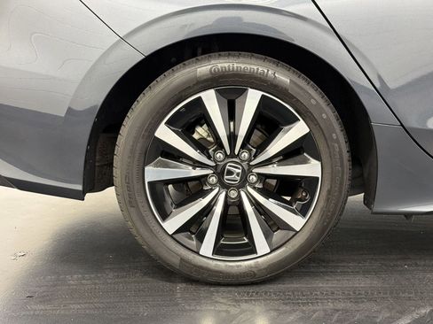 Certified 2024 Honda Civic EX-L image 28