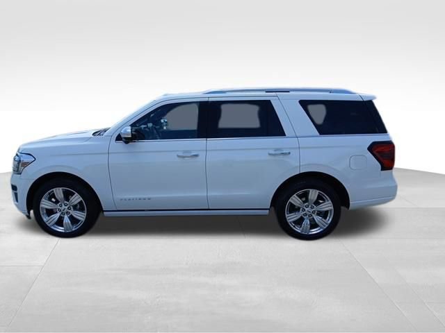 Used 2023 Ford Expedition Platinum AWD/4WD image 2