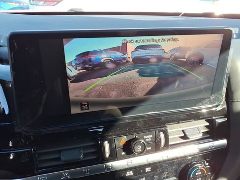 New 2026 Nissan Pathfinder SV image 10