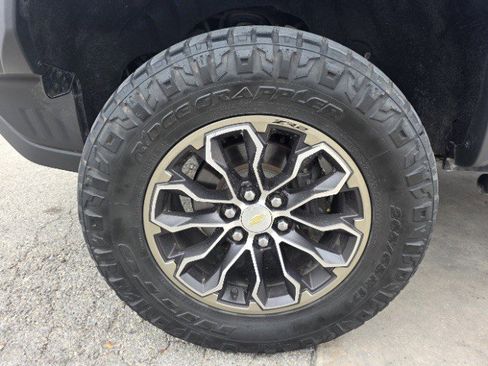 Used 2019 Chevrolet Colorado ZR2 image 20