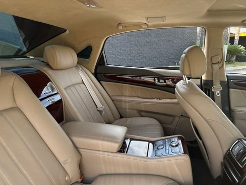 Used 2011 Hyundai Equus Ultimate image 18