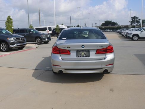 Used 2018 BMW 530i xDrive image 4