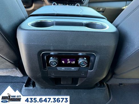 Used 2025 Chevrolet Suburban Z71 AWD/4WD image 30