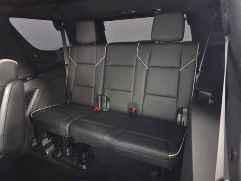 Used 2021 Cadillac Escalade Sport w/ Driver Assist Tech Package AWD/4WD image 41