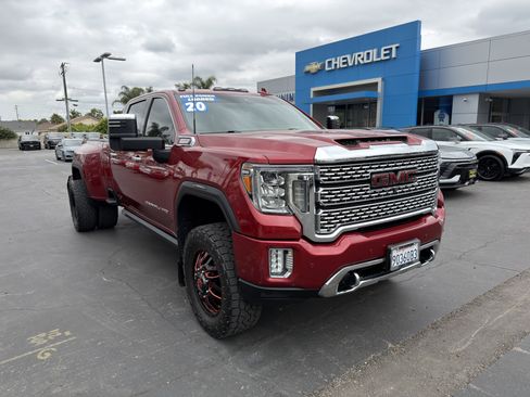 Used 2020 GMC Sierra 3500 Denali w/ Denali Ultimate Package AWD/4WD image 2