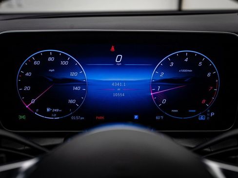 Certified 2025 Mercedes-Benz GLC 300 4MATIC image 27