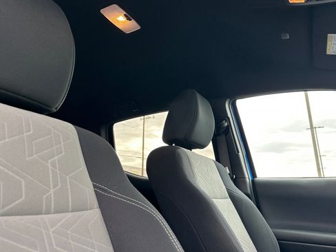 Used 2021 Toyota Tacoma TRD Off-Road w/ Technology Package image 16