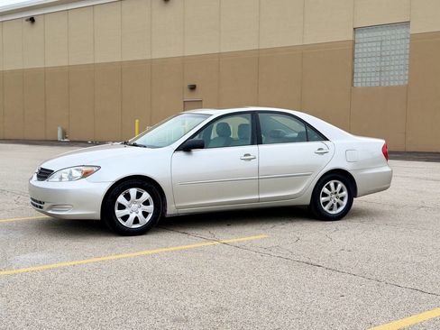 Used 2002 Toyota Camry XLE image 5