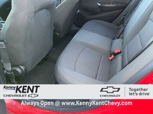Used 2018 Chevrolet Cruze LS image 14