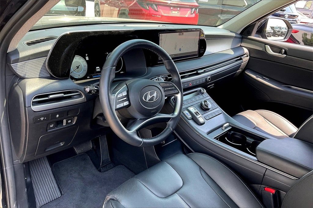 Used 2025 Hyundai Palisade Limited FWD image 37
