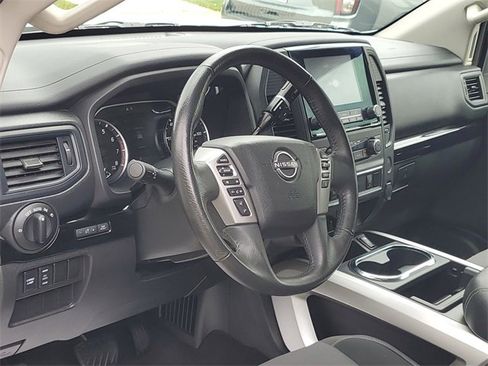 Certified 2024 Nissan Titan SV w/ SV Convenience Package image 6
