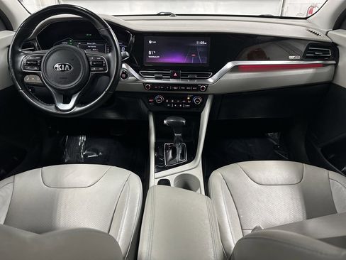 Used 2021 Kia Niro Touring image 23