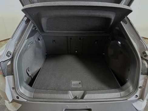 Used 2021 Volkswagen ID.4 Pro S w/ Gradient Package image 24