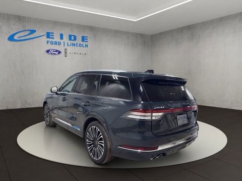 Used 2025 Lincoln Aviator Black Label image 8