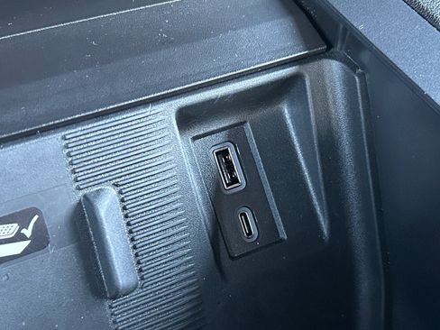 Used 2025 GMC Hummer EV 2X w/ LPO, Sport Package image 20