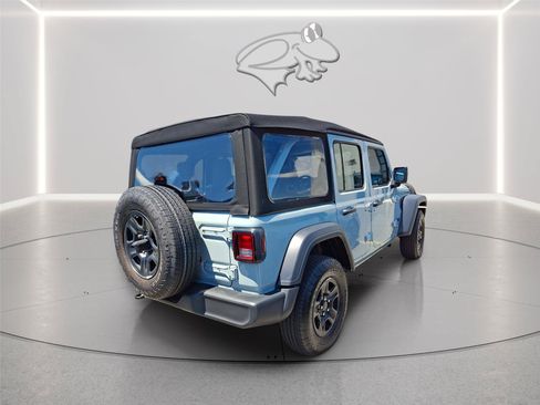 Used 2024 Jeep Wrangler Unlimited Sport AWD/4WD image 4