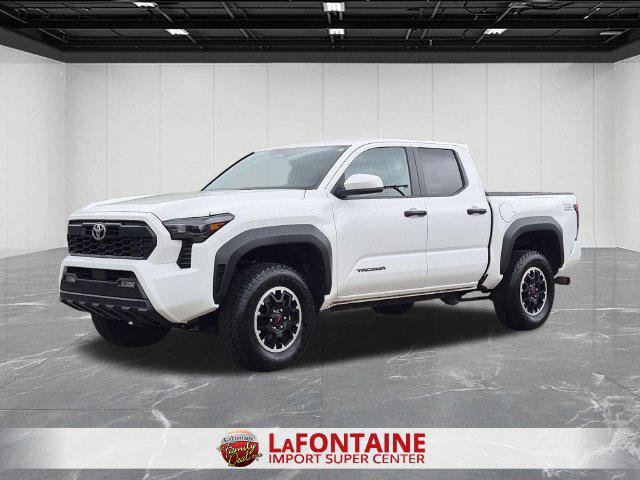 Certified 2025 Toyota Tacoma TRD Off-Road AWD/4WD image 1