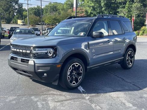 Used 2025 Ford Bronco Sport Outer Banks AWD/4WD image 6
