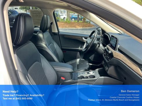 Used 2020 Ford Escape Titanium FWD image 24