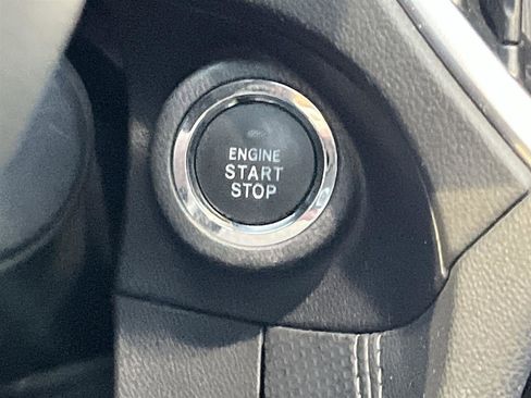 Used 2023 Subaru Forester Limited image 29