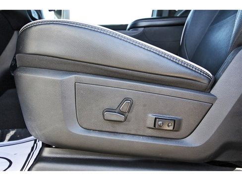 Used 2025 RAM 2500 Laramie image 31