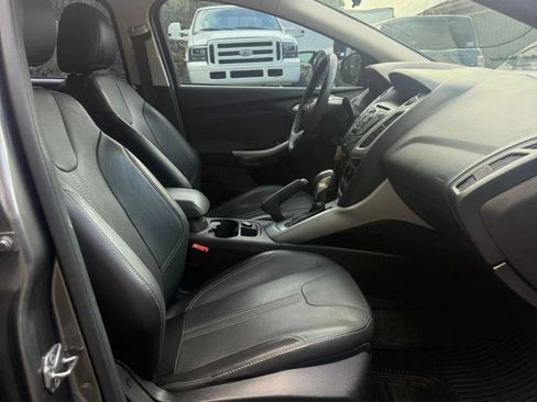 Used 2014 Ford Focus SE w/ Equipment Group 201A FWD image 10