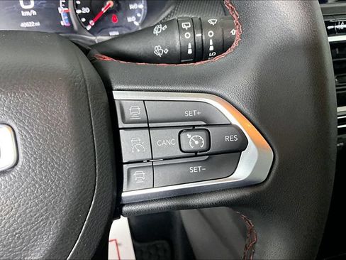 Used 2025 Jeep Compass Trailhawk AWD/4WD image 19
