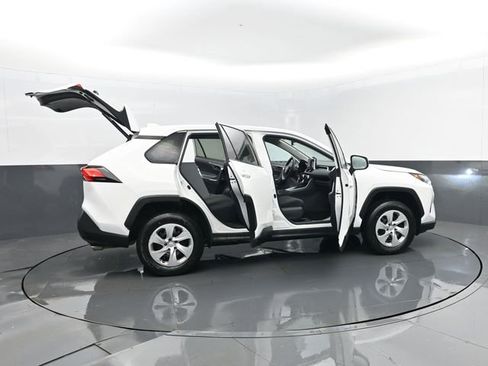 Used 2024 Toyota RAV4 LE image 27