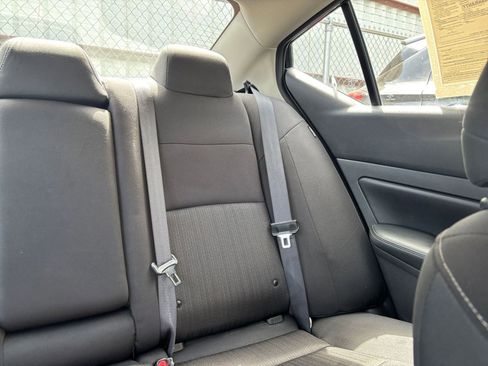 Used 2025 Nissan Altima 2.5 SV FWD image 37