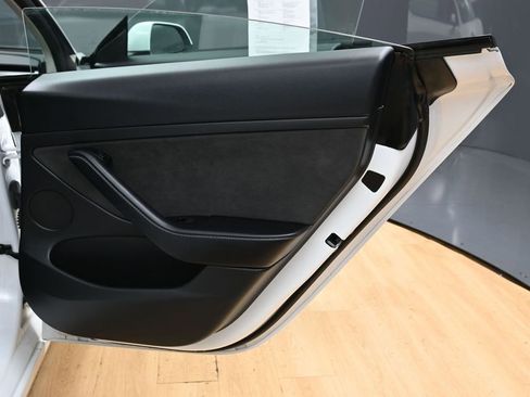 Used 2023 Tesla Model 3 Standard Range RWD image 42