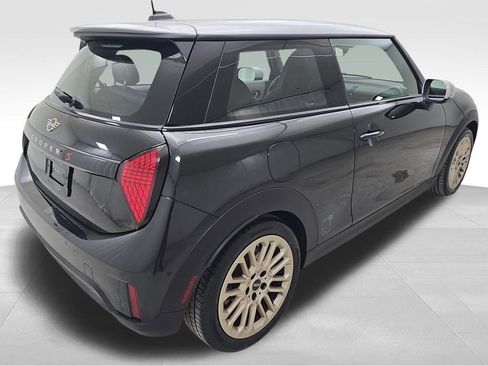 Certified 2025 MINI Cooper S image 9