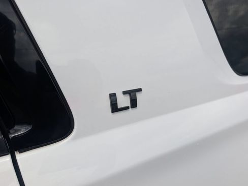 Used 2018 Chevrolet Tahoe LT AWD/4WD image 10