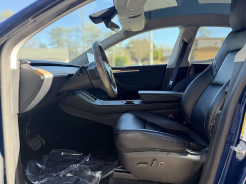 Used 2024 Tesla Model Y Long Range image 25