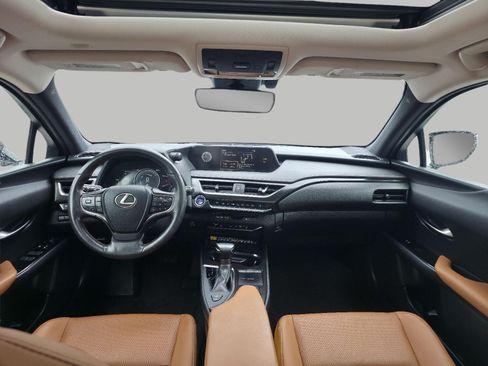 Used 2021 Lexus UX 250h w/ Premium Package AWD/4WD image 24