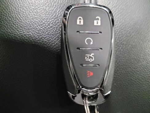 Used 2023 Chevrolet Malibu LT FWD image 32